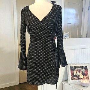 Worn a Couple Times - POLLY & ESTHER - Polkadot Wrap Around Dress - Size S